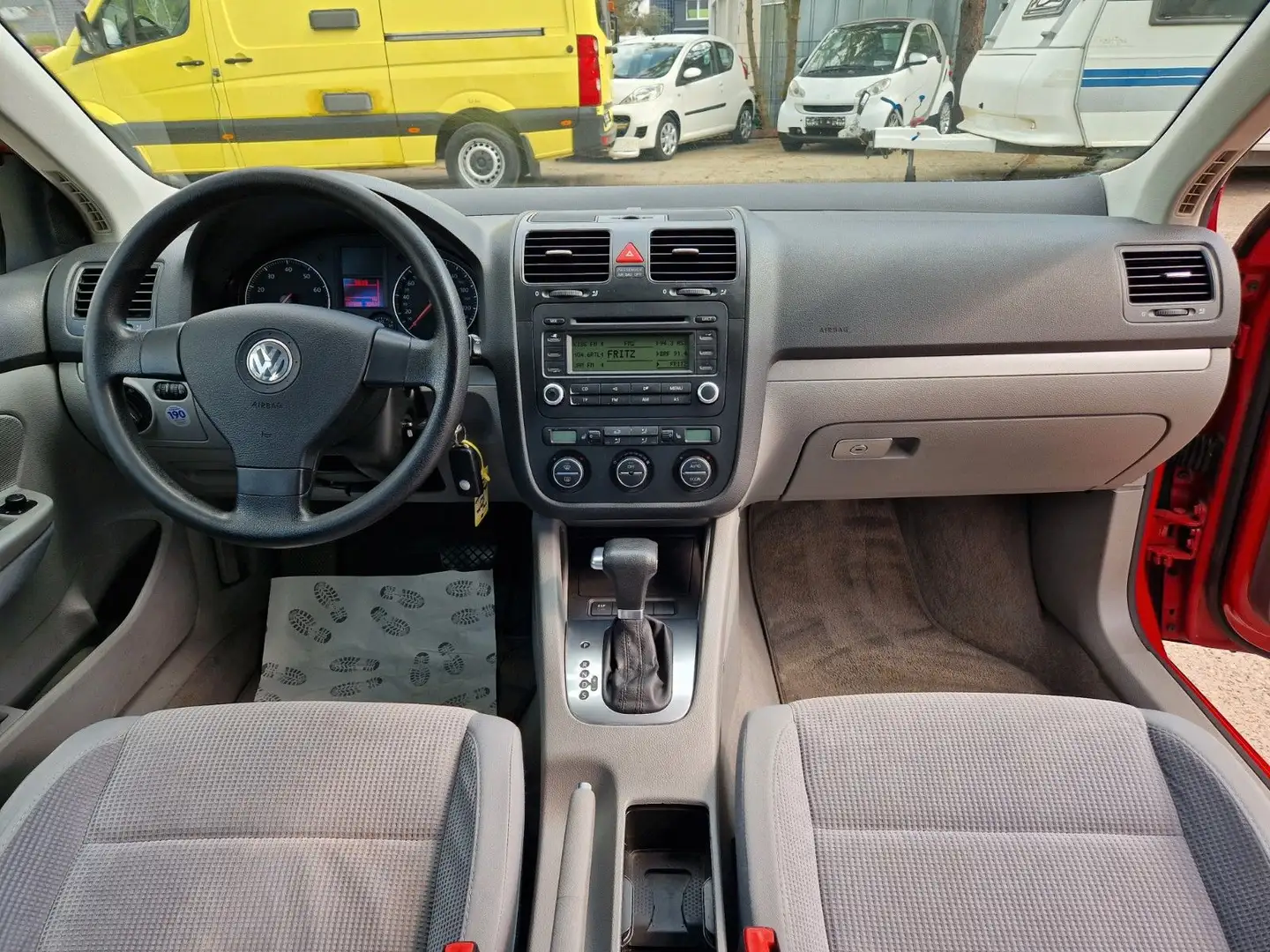 Volkswagen Jetta JETTA 1.6i COMFORTLiNE AUTOM.NAVi KLiMA SiTZHEiZ Rot - 2