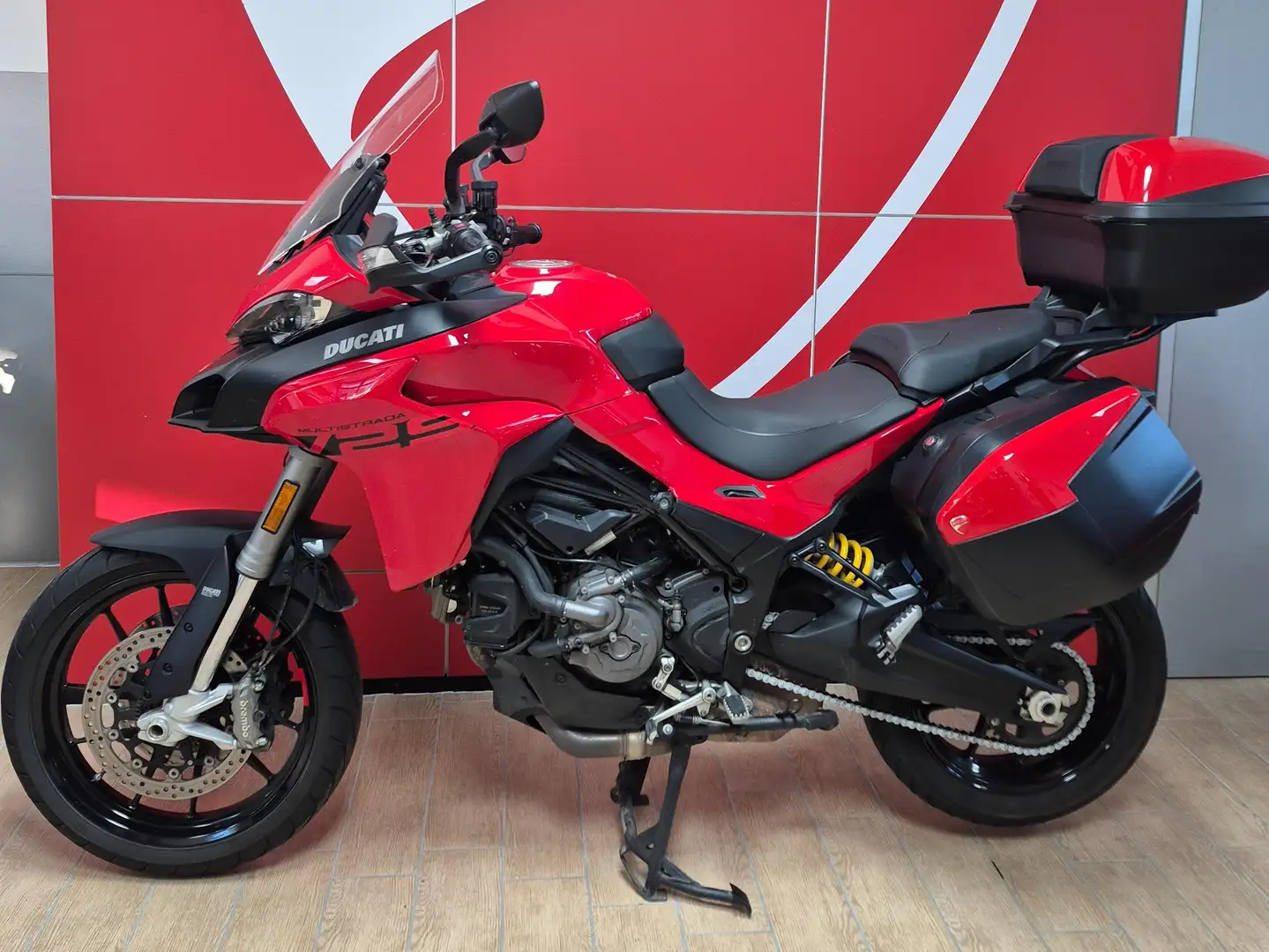 Ducati Multistrada V2 S Touring Rosso - 2