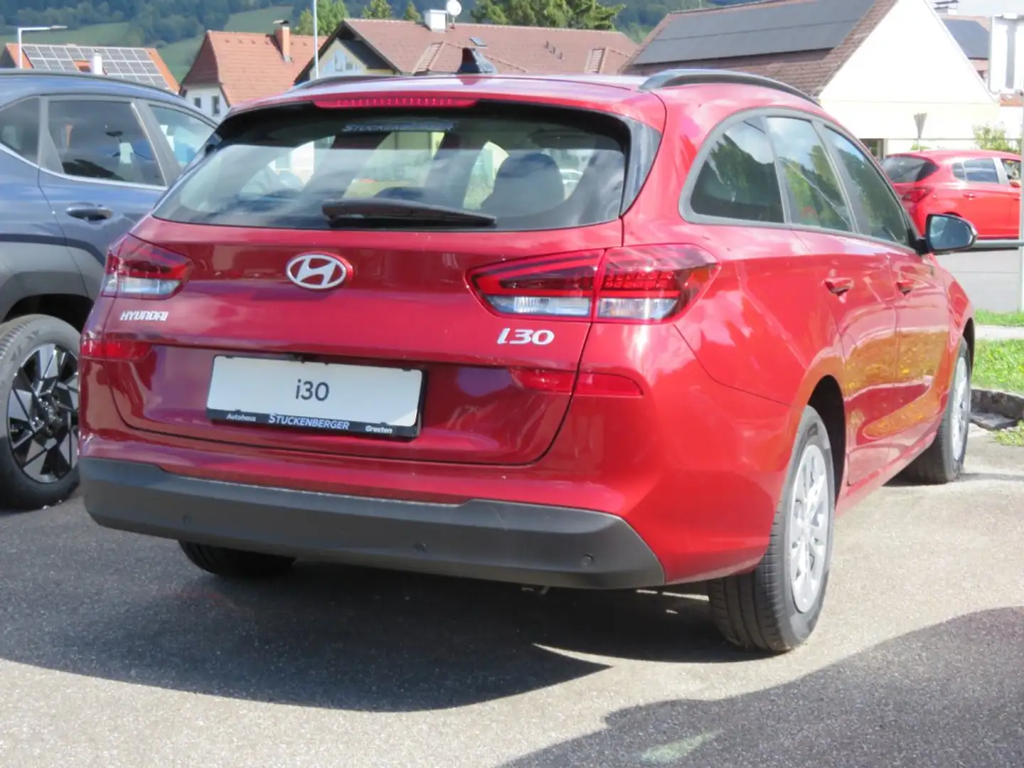 Hyundai i30 Kombi Smart Line 1.0 T-GDI Rot - 2