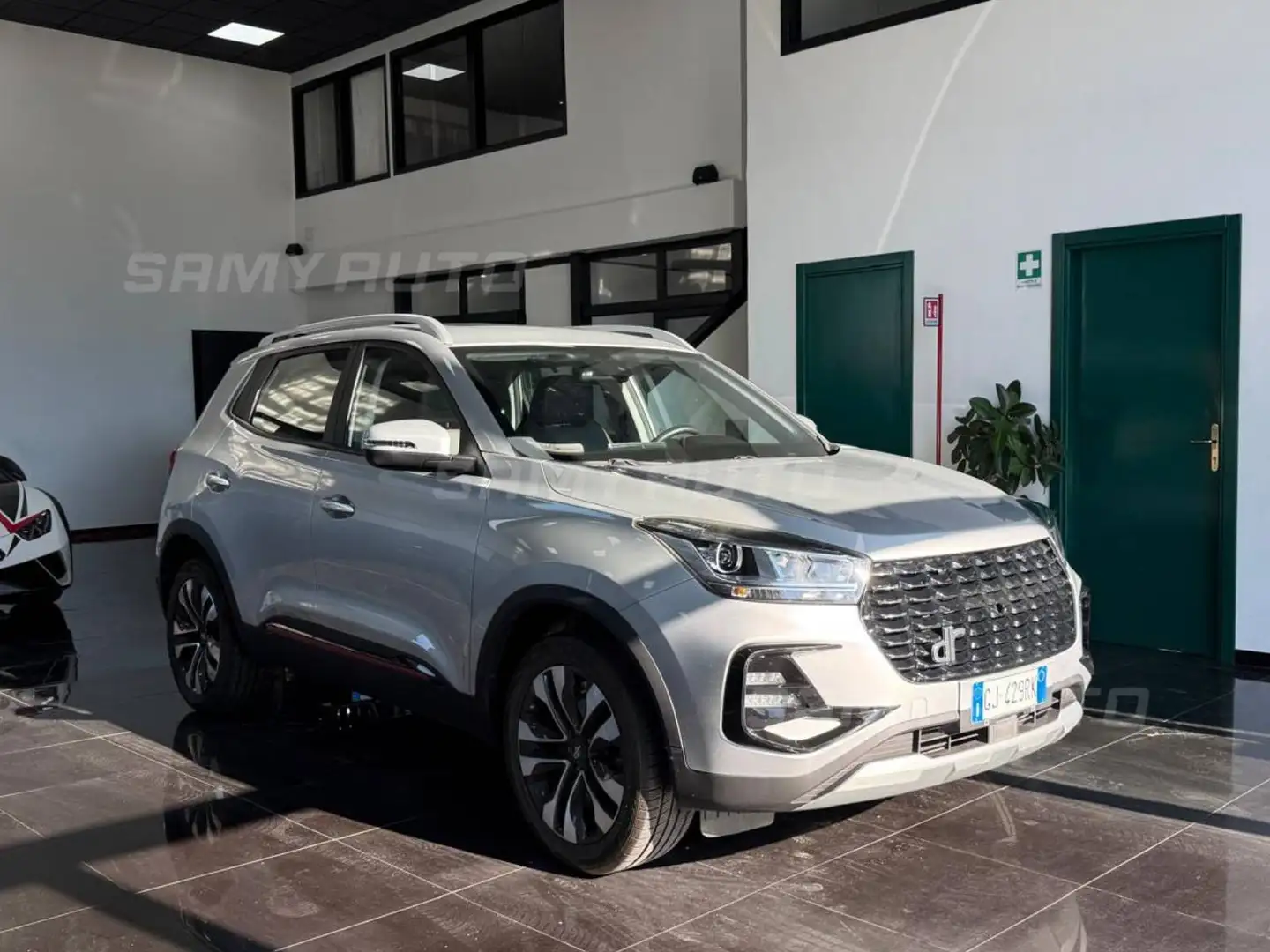 DR Automobiles DR5.0 5.0 1.5 turbo Gpl 149cv cvt Silber - 2