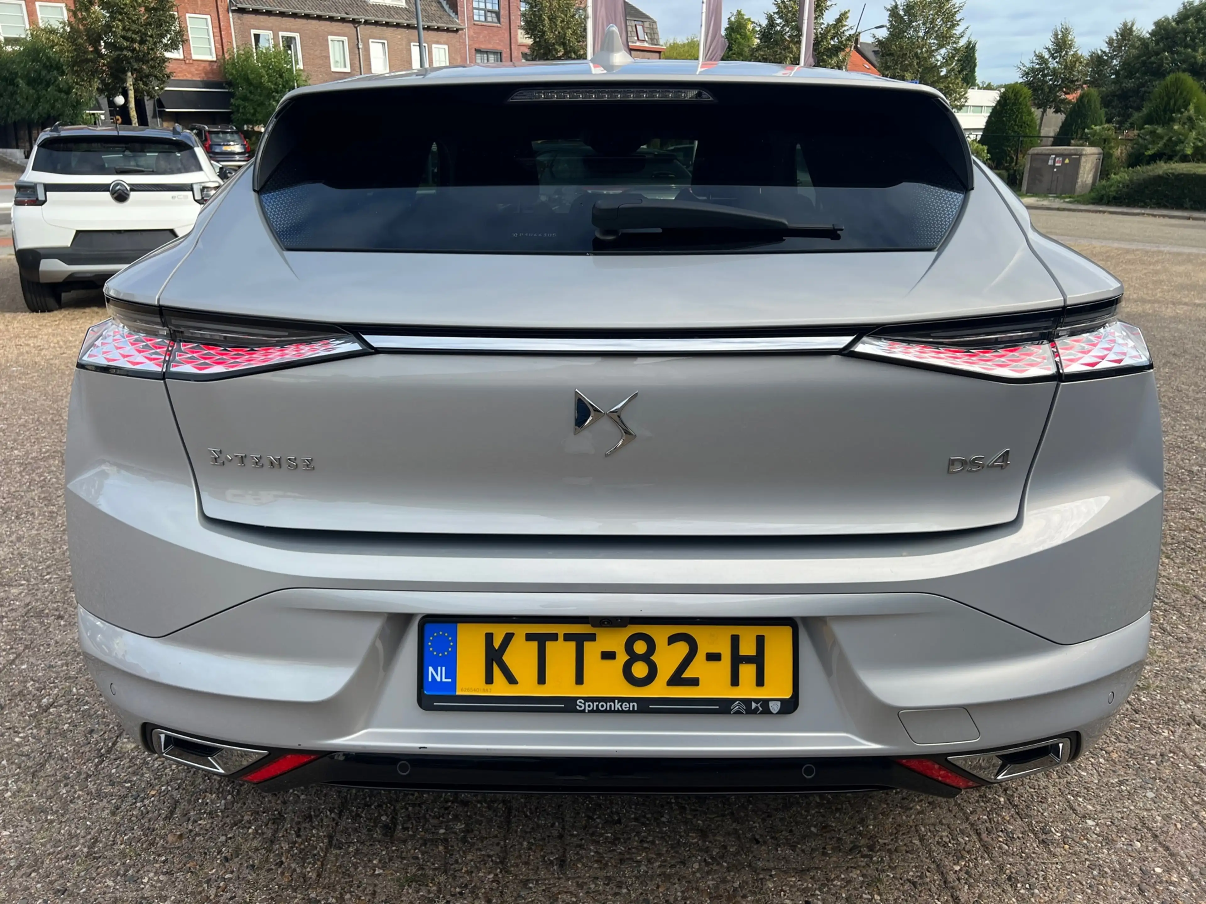 DS Automobiles DS 4 E-Tense Performance Line+ Leder-Navi-Camera — photo 4
