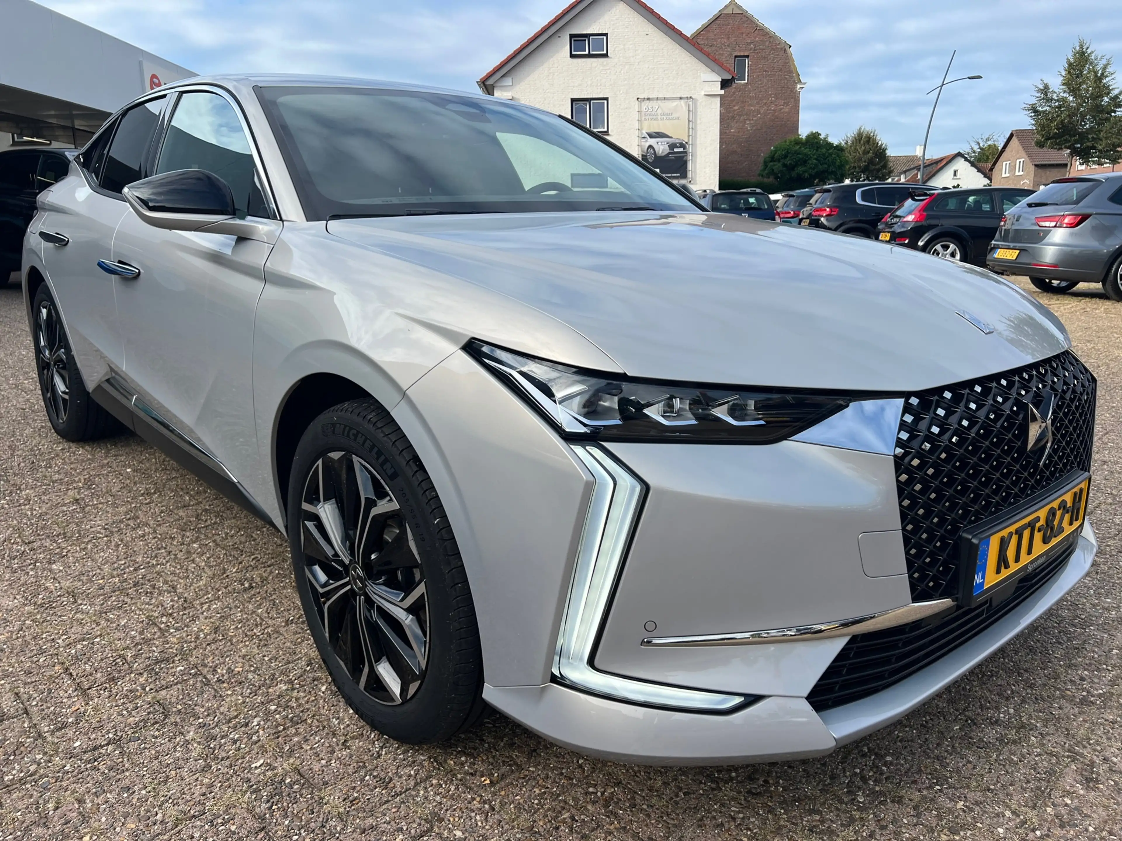 DS Automobiles DS 4 E-Tense Performance Line+ Leder-Navi-Camera — photo 6
