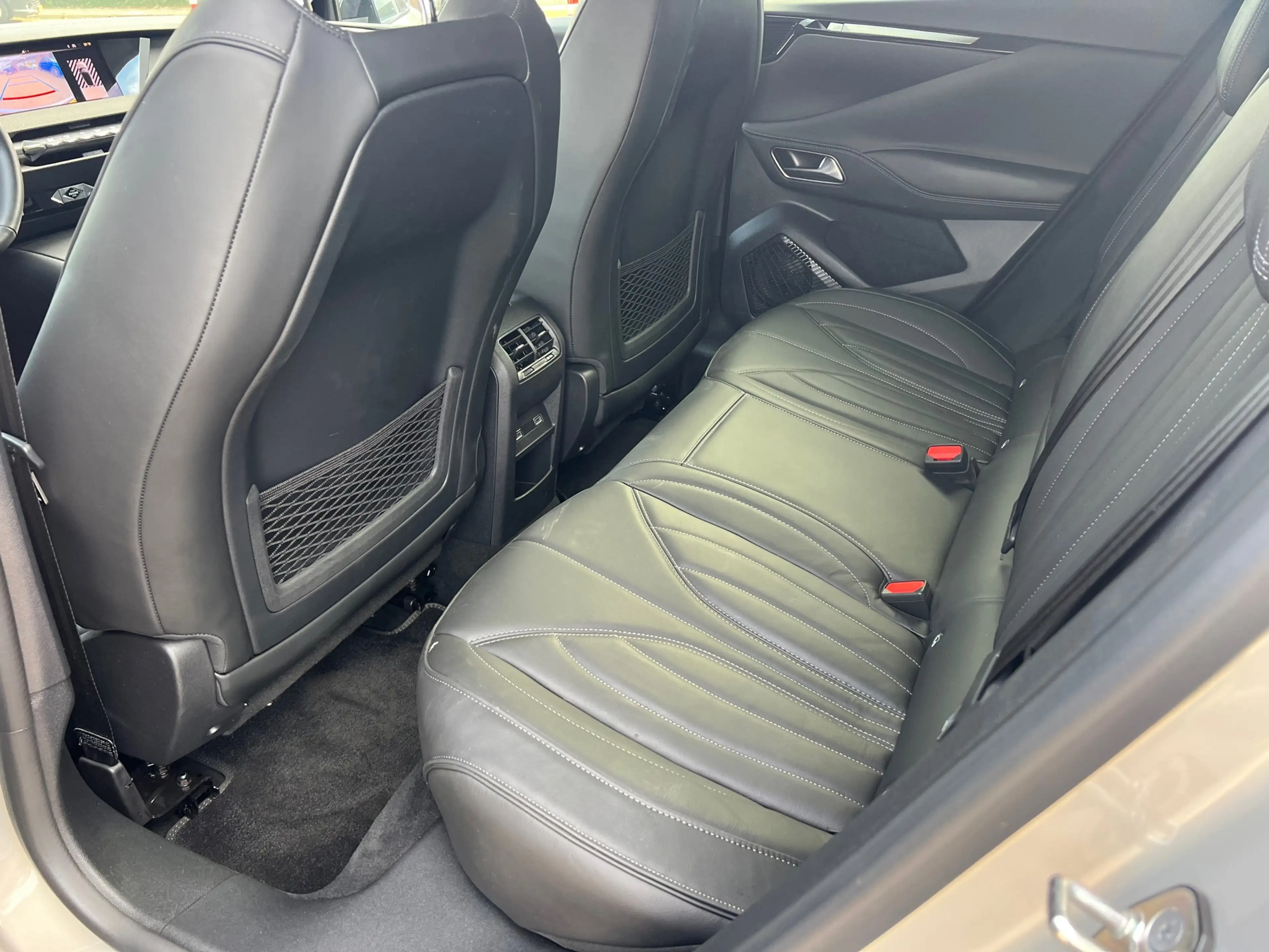 DS Automobiles DS 4 E-Tense Performance Line+ Leder-Navi-Camera — photo 11