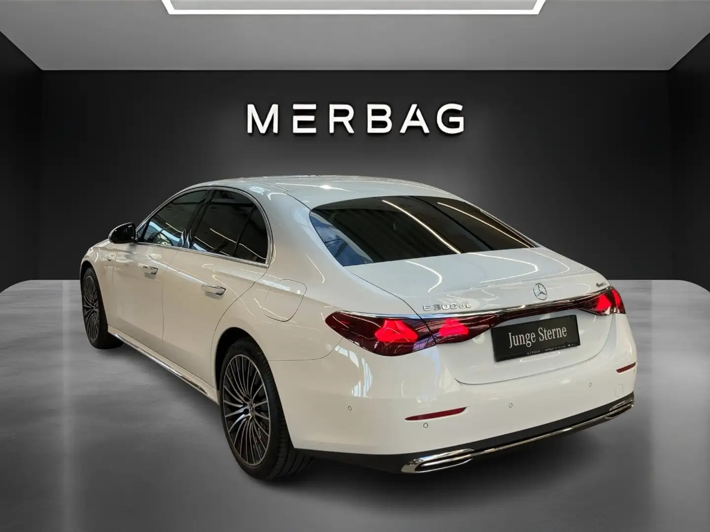 Mercedes-Benz E 300 de 4MATIC Limousine mit EQ Hybrid Technologi Blanc - 1