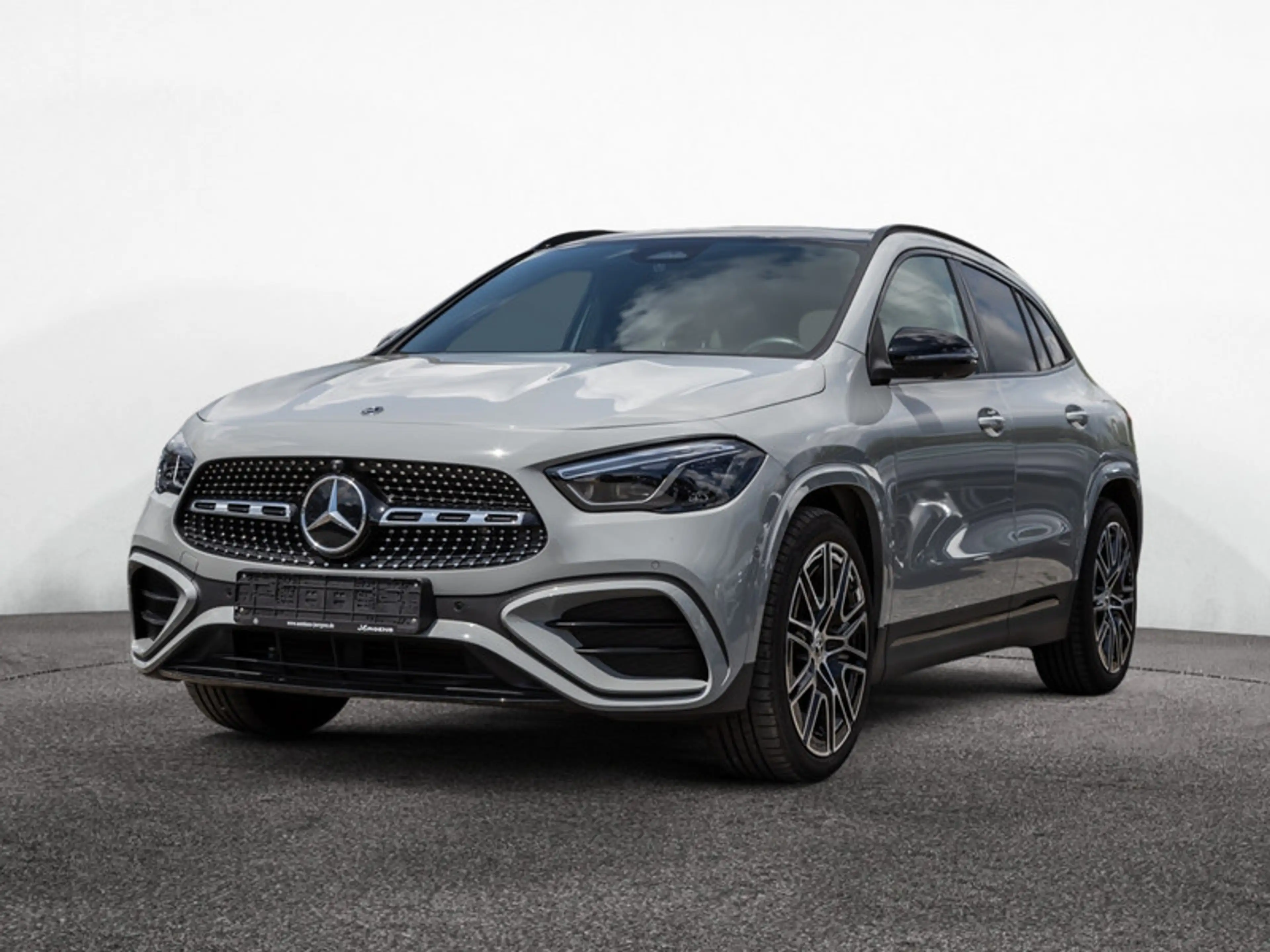 Mercedes-Benz GLA 220 d 4M AMG-Sport/MLB/360/Pano/AHK/Night/20 — photo 2