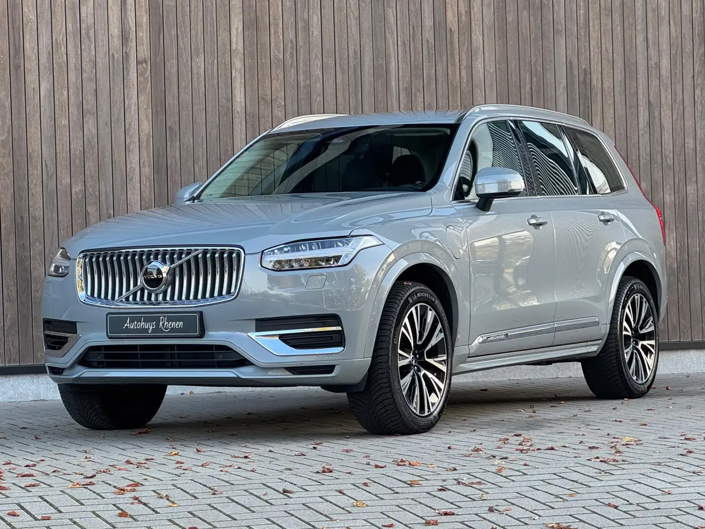 Volvo XC90 2.0 T8 Recharge AWD Plus Bright / 20' / 7 Zits / Grijs - 2