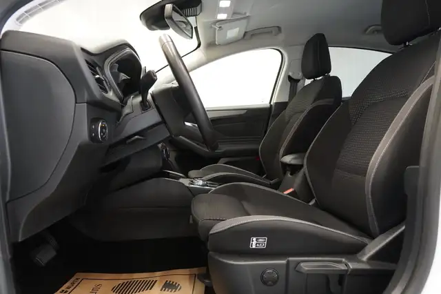 Ford Focus view 15