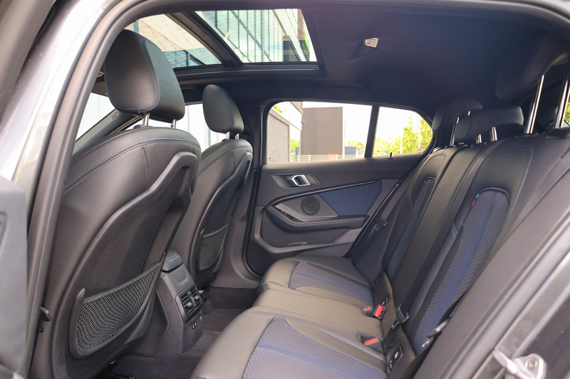 BMW 118 1-serie 118i Executive Edition | NAP! | PANO | M-S — photo 11