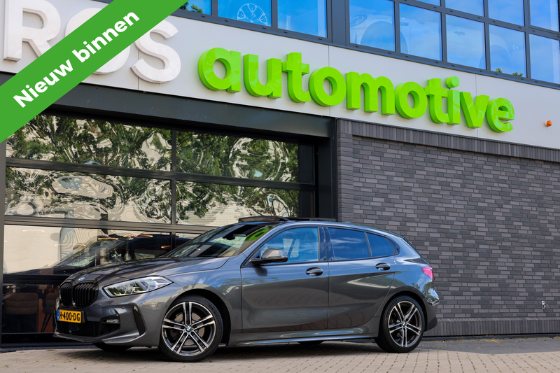 BMW 118 1-serie 118i Executive Edition | NAP! | PANO | M-S