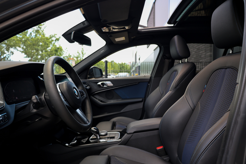 BMW 118 1-serie 118i Executive Edition | NAP! | PANO | M-S — photo 10