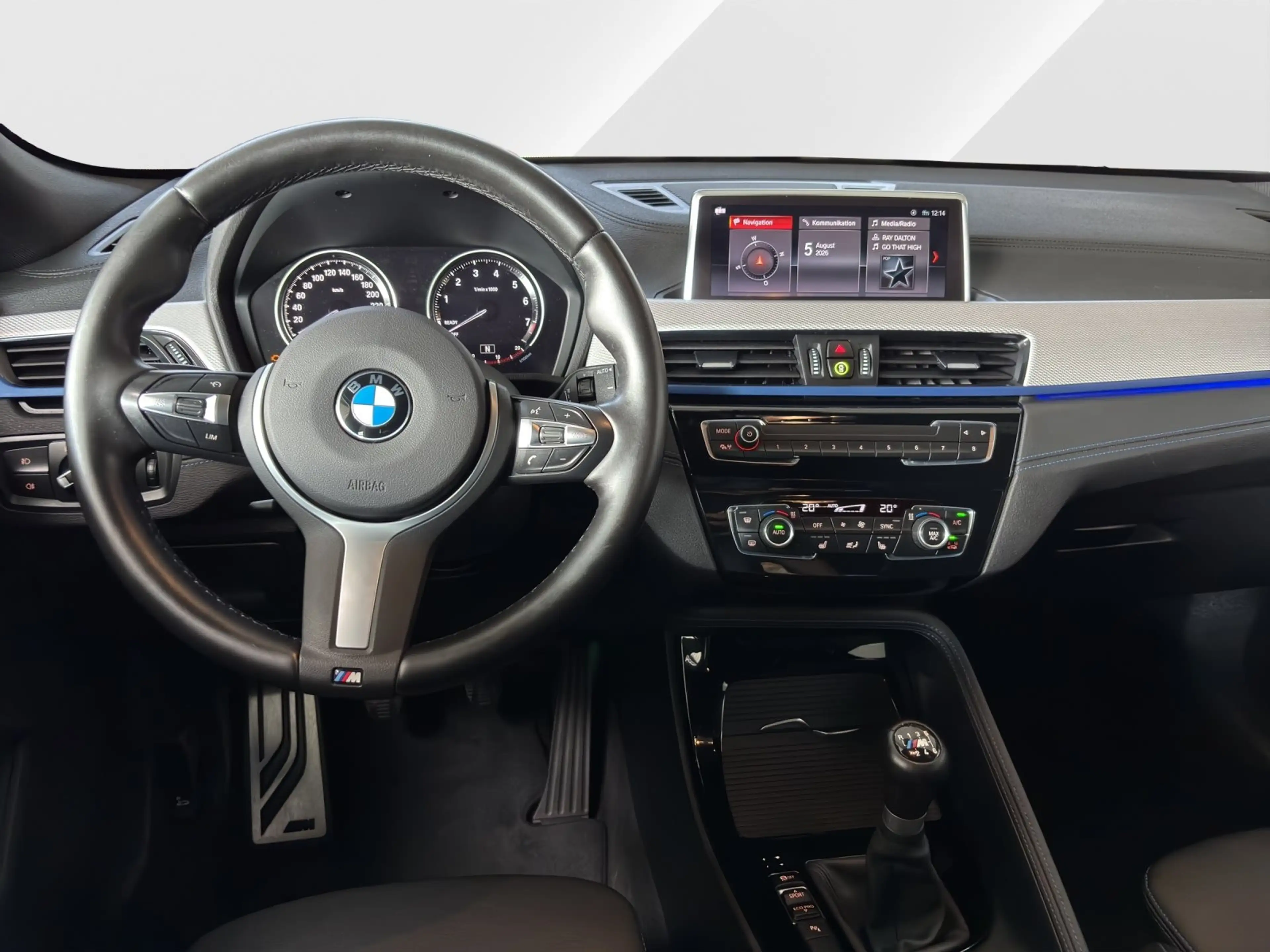 BMW X2 sDrive18i M SPORT — photo 9