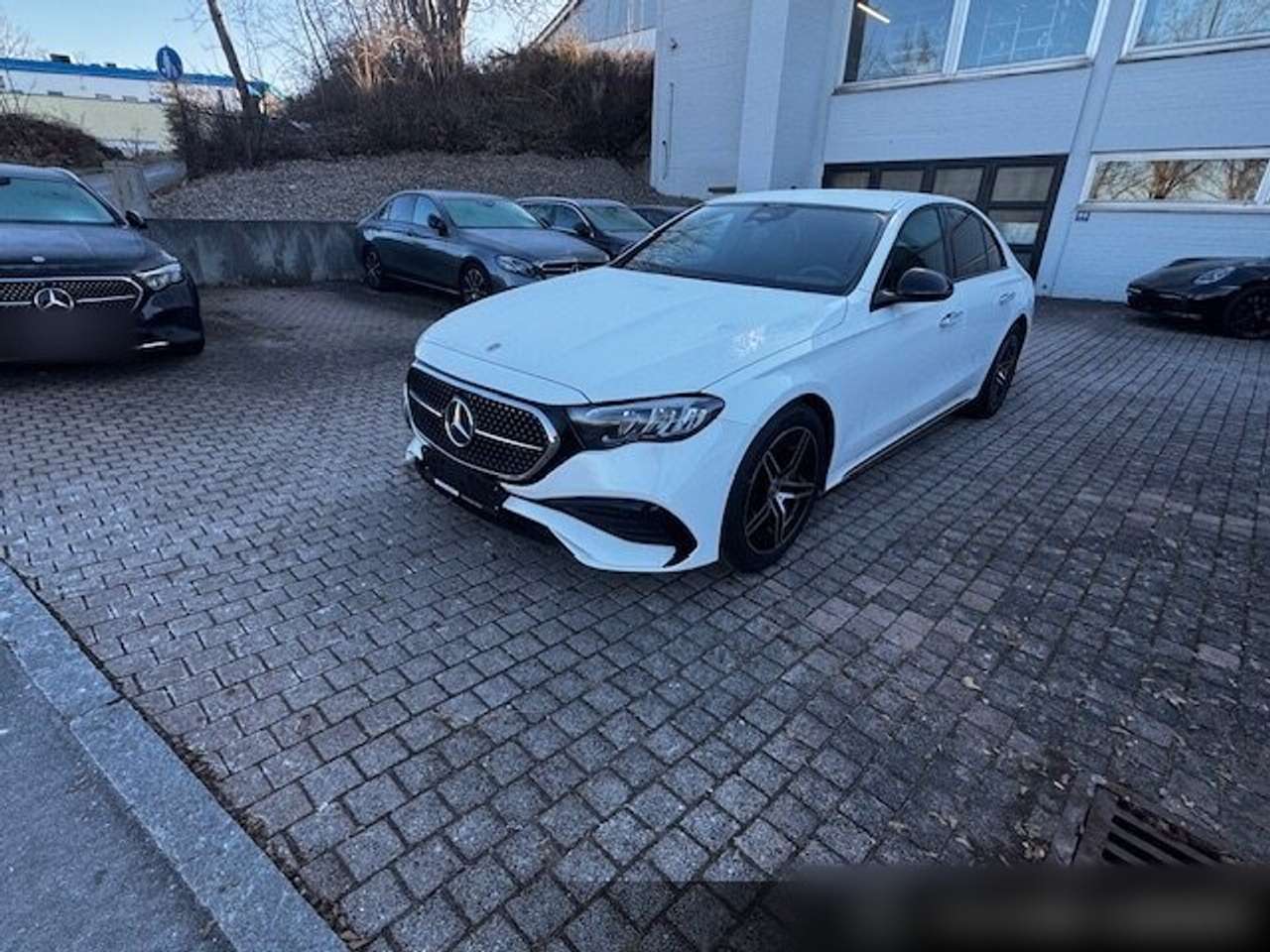 Mercedes-Benz-E 200-E 200 AMG MBUX Night Ambiente Kamera KEYLESS-GO