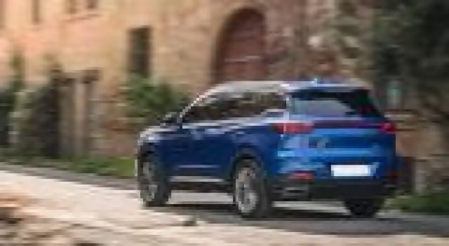 DR Automobiles DR6.0 view 7