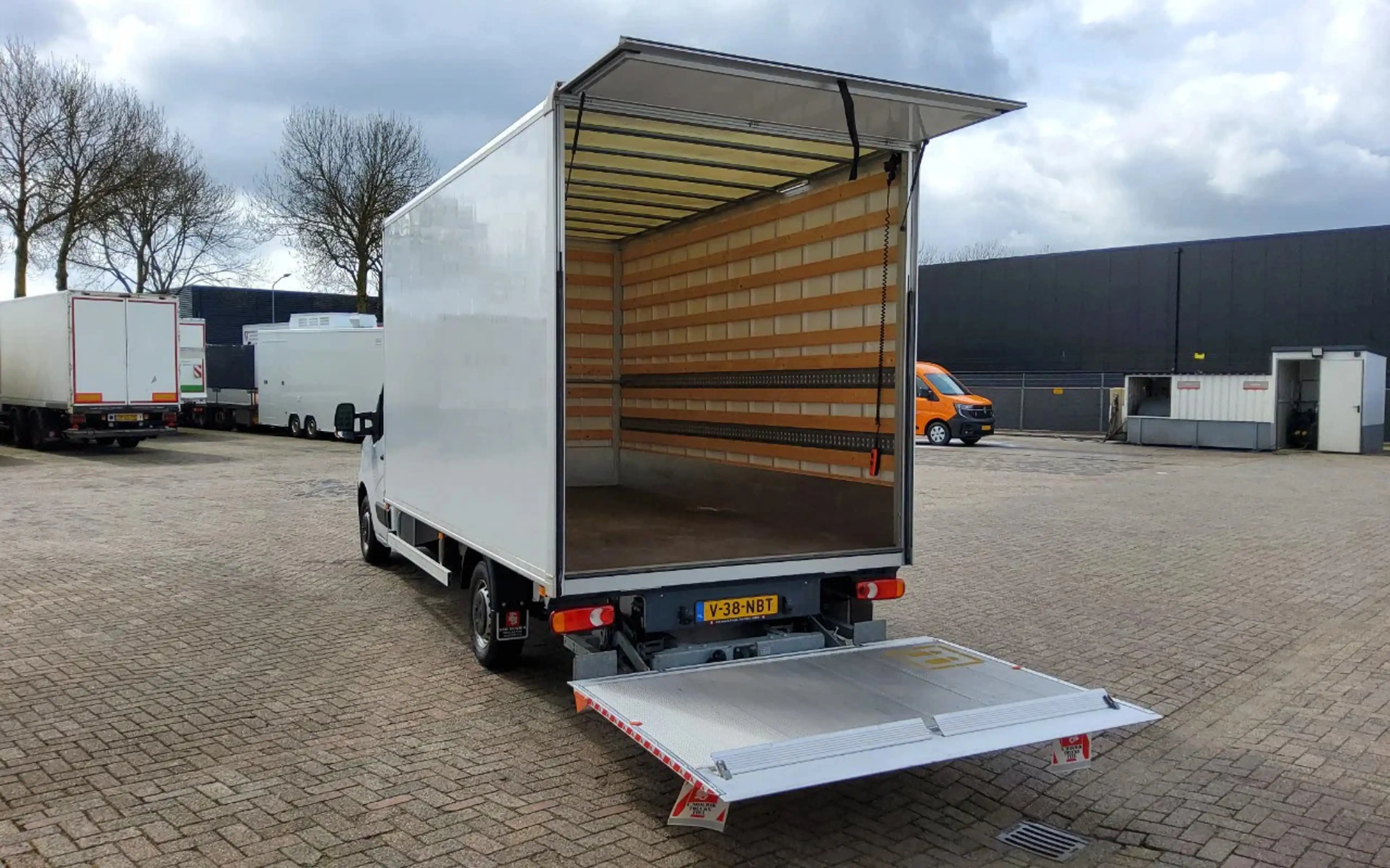 Renault Master 165.35 - V-38-NBT - LAADBAK-LAADKLEP - EURO 6 - BP — photo 2