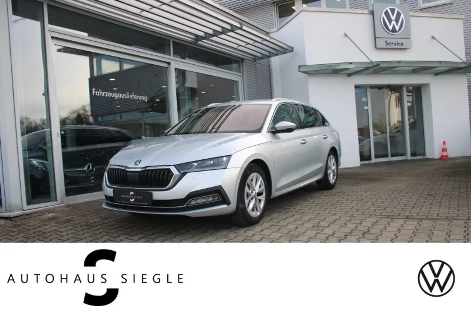 Skoda Octavia Octavia Combi 2.0 TDI First Edition DSG Navi LED M Silber - 1