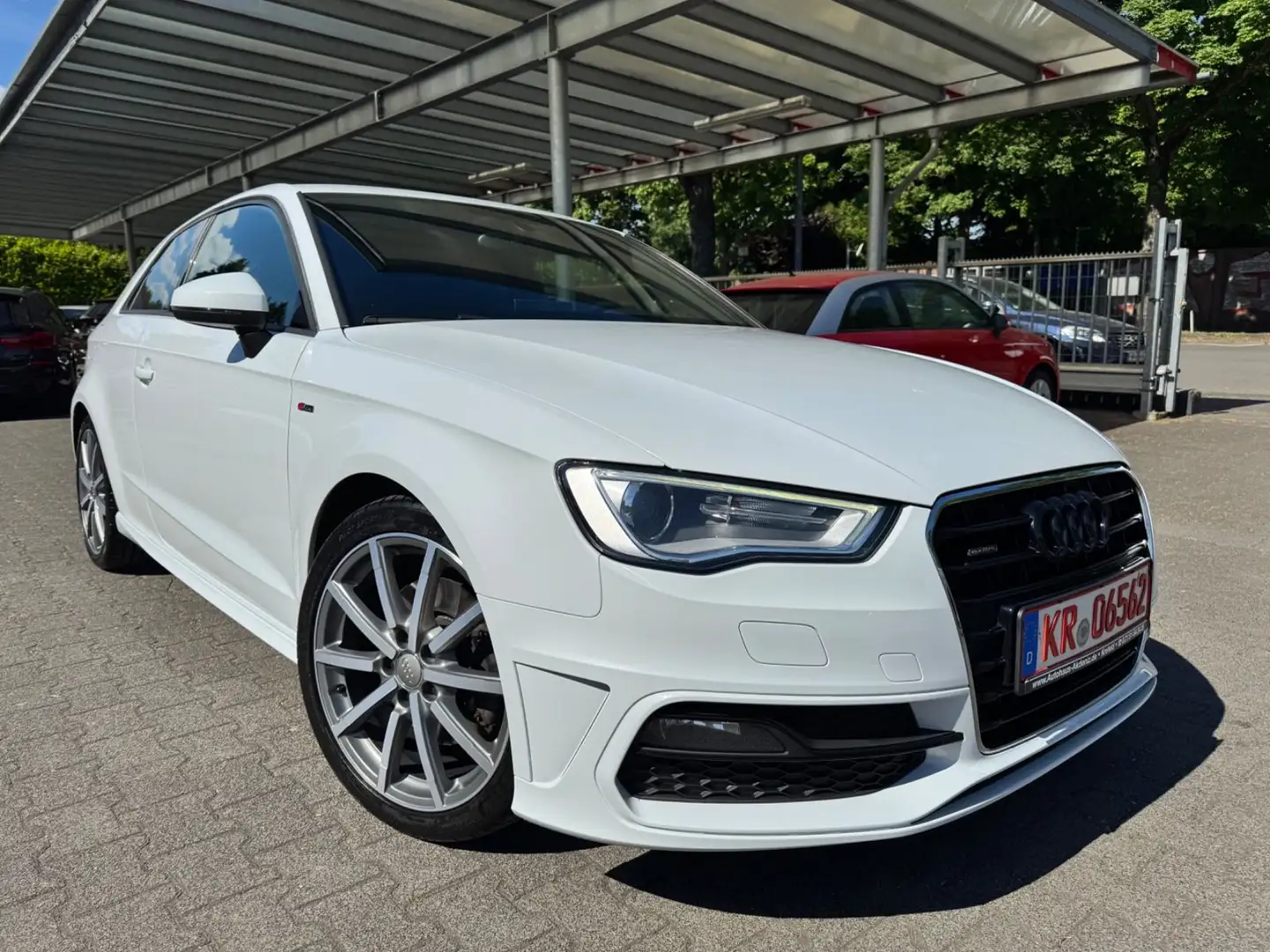 Audi A3 S line Sportpaket plus Q|Neuer Motor|B&O| Weiß - 1