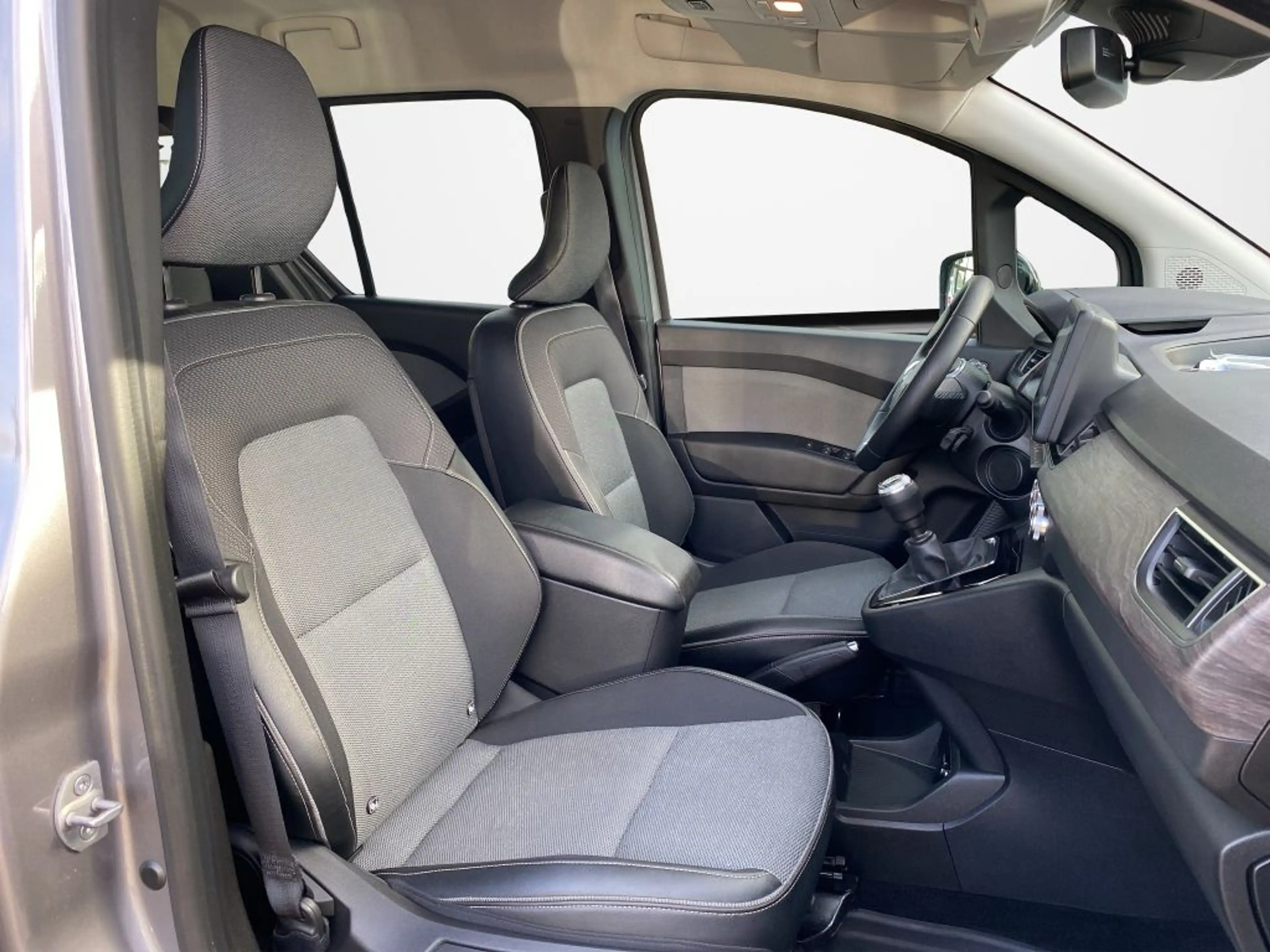 Renault Kangoo TCe 130 EDITION ONE *WKR+Navi+Kamera* — photo 15