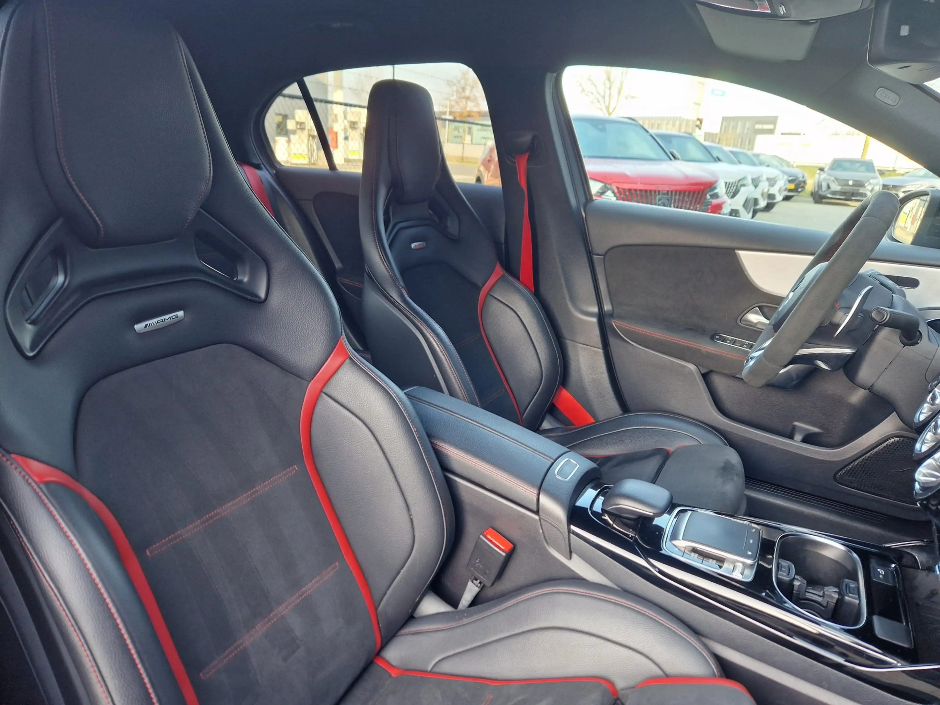 Mercedes-Benz A 35 AMG 4MATIC Edition 1 — photo 9