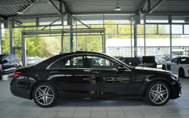 Mercedes-Benz S-Class view 7