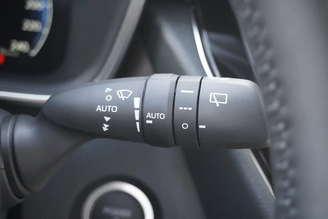 Toyota Corolla 2.0 Hybrid Teamplayer LED Standheizung, миниатюра 22