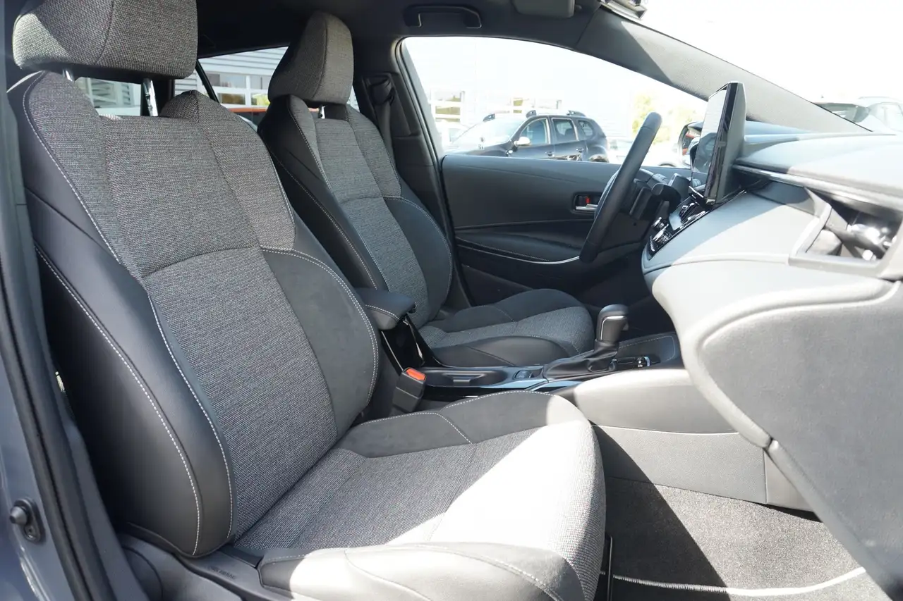 Toyota Corolla 2.0 Hybrid Teamplayer LED Standheizung, миниатюра 13