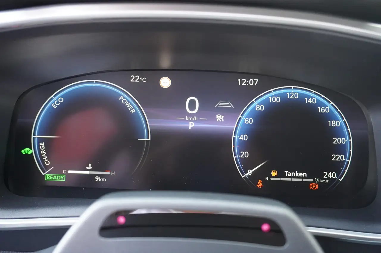 Toyota Corolla 2.0 Hybrid Teamplayer LED Standheizung, миниатюра 17