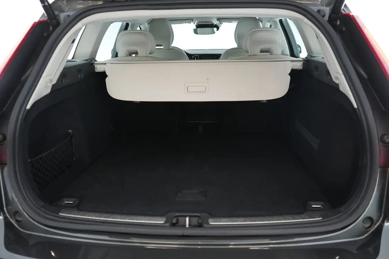 Volvo V60 2.0 D4 Inscription Geartr. Intellisafe Pro LEDER/C, миниатюра 21