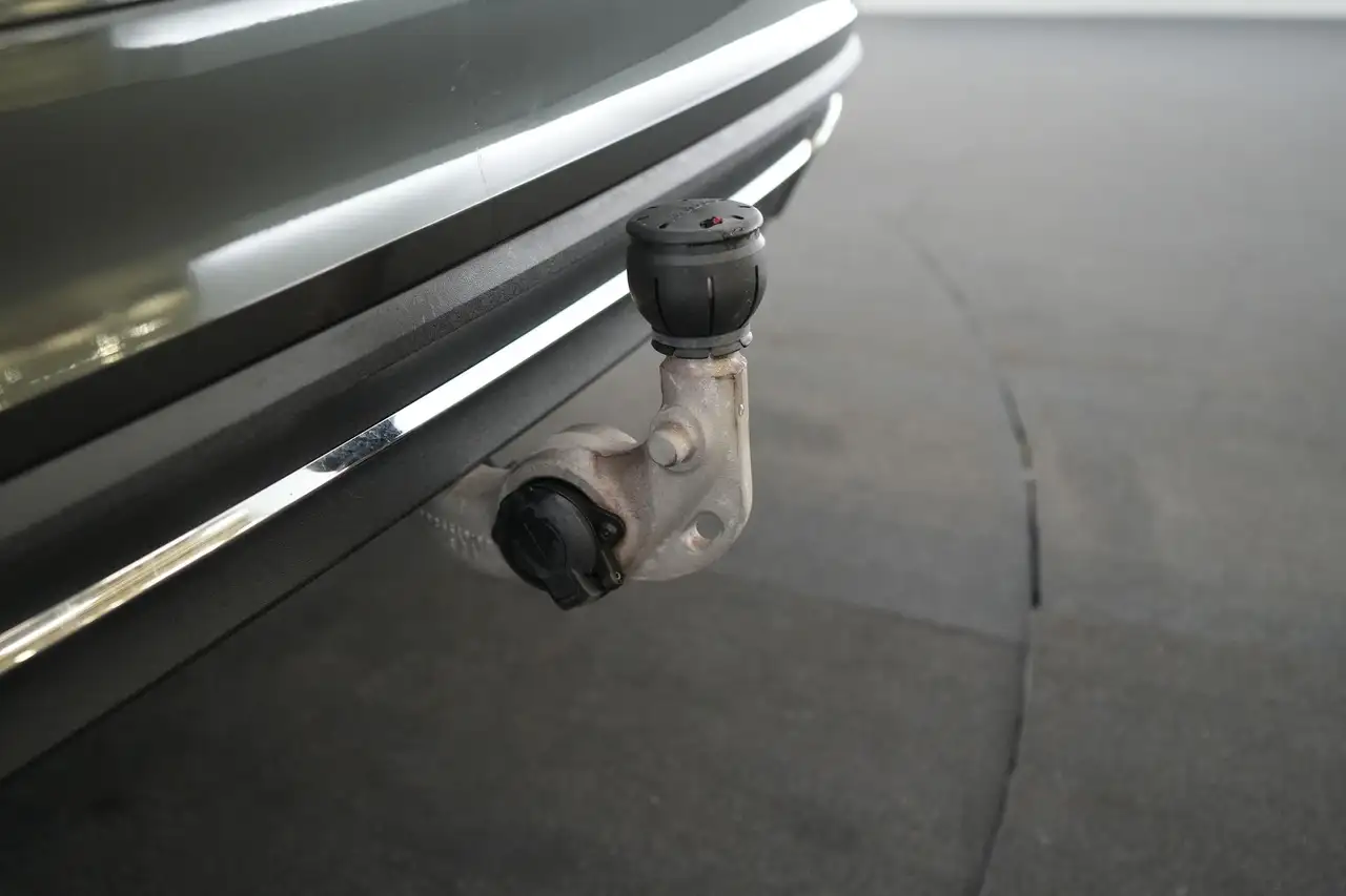 Volvo V60 2.0 D4 Inscription Geartr. Intellisafe Pro LEDER/C, миниатюра 24