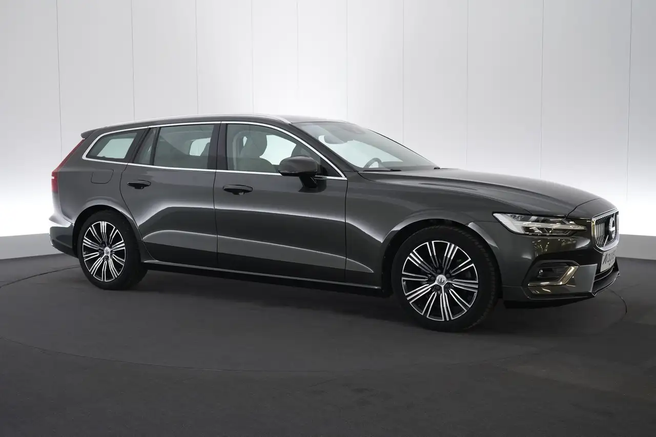 Volvo V60 2.0 D4 Inscription Geartr. Intellisafe Pro LEDER/C, миниатюра 4