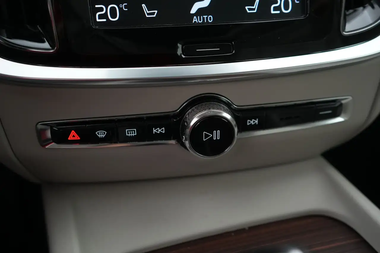 Volvo V60 2.0 D4 Inscription Geartr. Intellisafe Pro LEDER/C, миниатюра 29