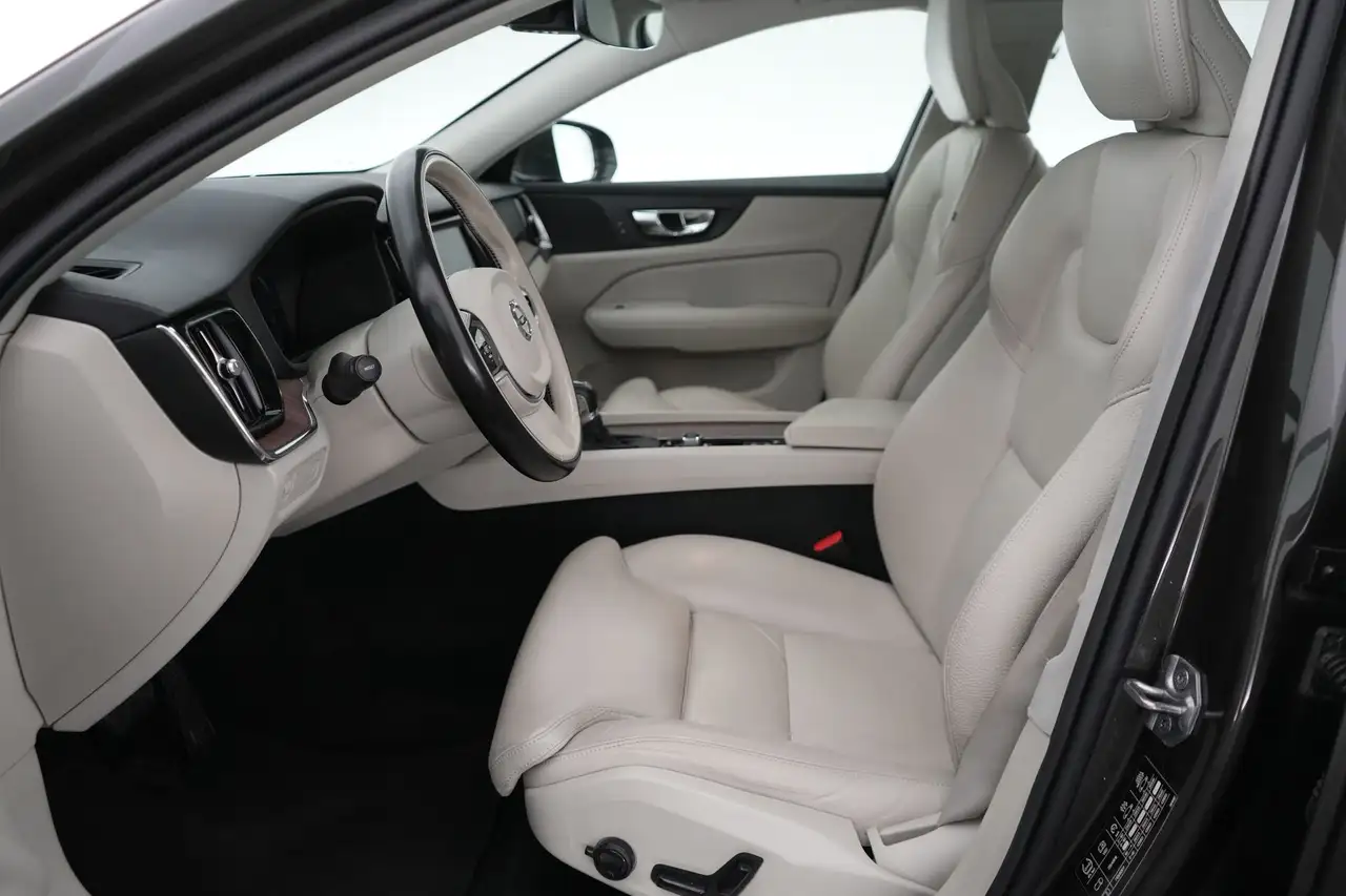 Volvo V60 2.0 D4 Inscription Geartr. Intellisafe Pro LEDER/C, миниатюра 17