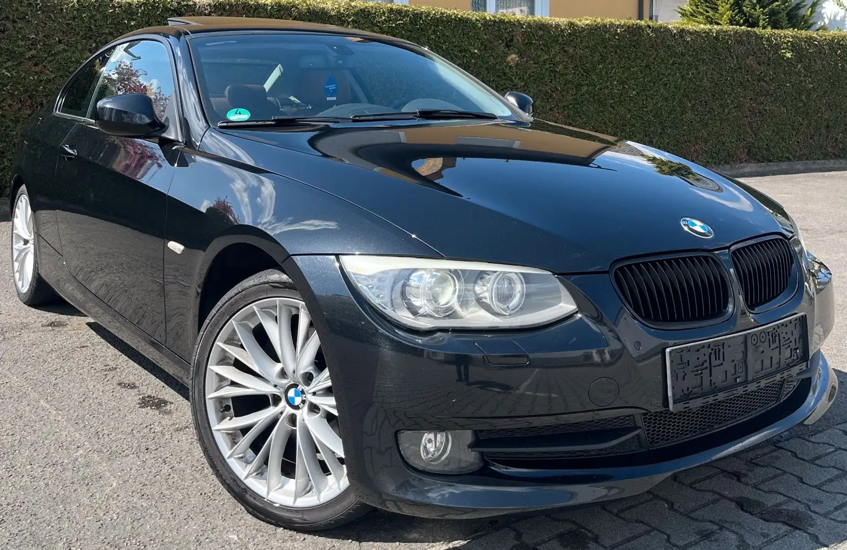 BMW 320 d xDrive Coupé XENON PDC NAVI SCHIEBEDACH TOP Schwarz - 2