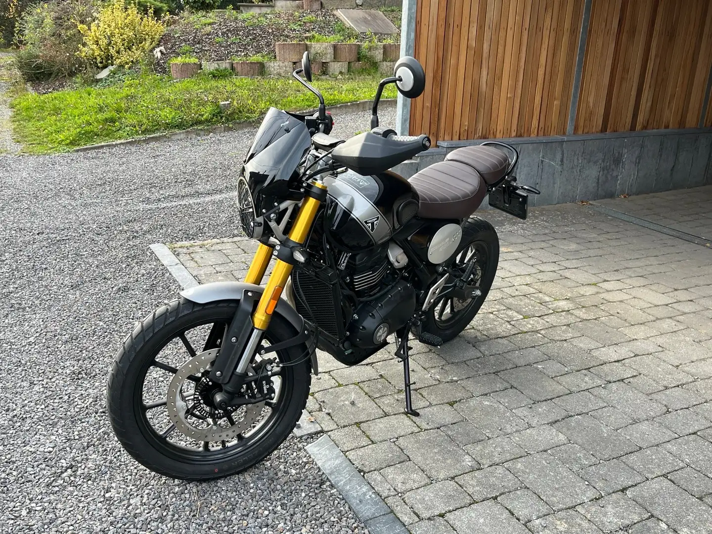 Triumph Scrambler 400 X Noir - 2
