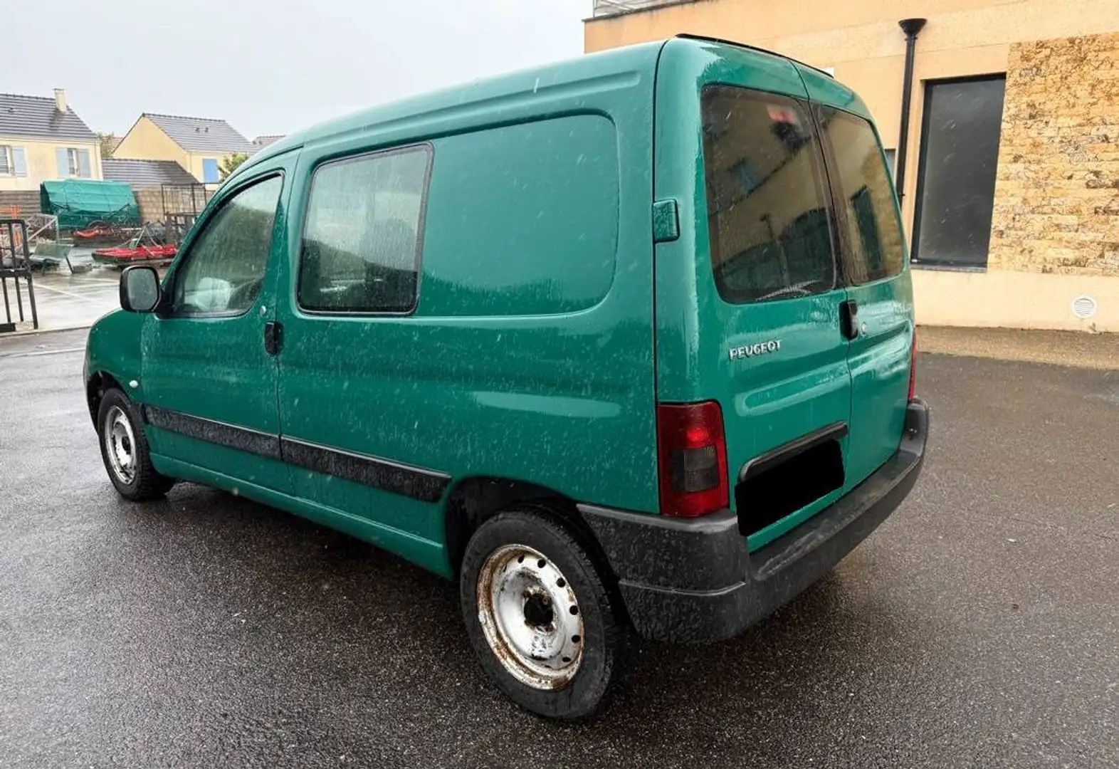 Peugeot Partner Partner Family Komfort 1,4 Grün - 1