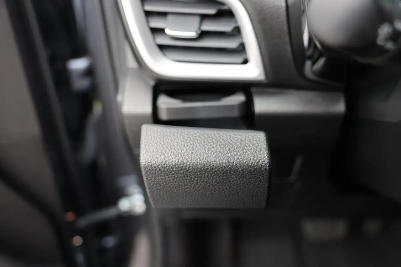 Isuzu D-Max 2023 — фото 18