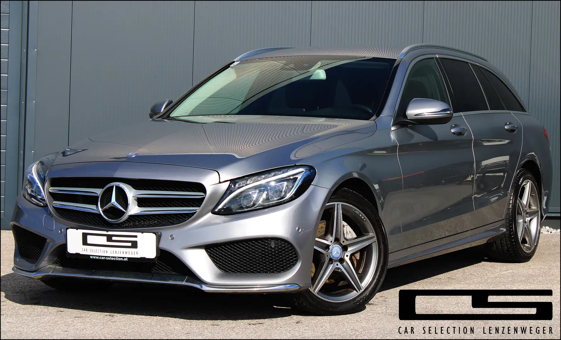 Mercedes-Benz C 220 C 220 d T AMG Line 4MATIC Aut. Grau - 2