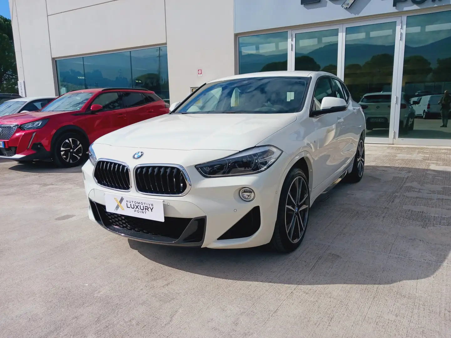 BMW X2 X2 sdrive18d Msport auto Bílá - 2