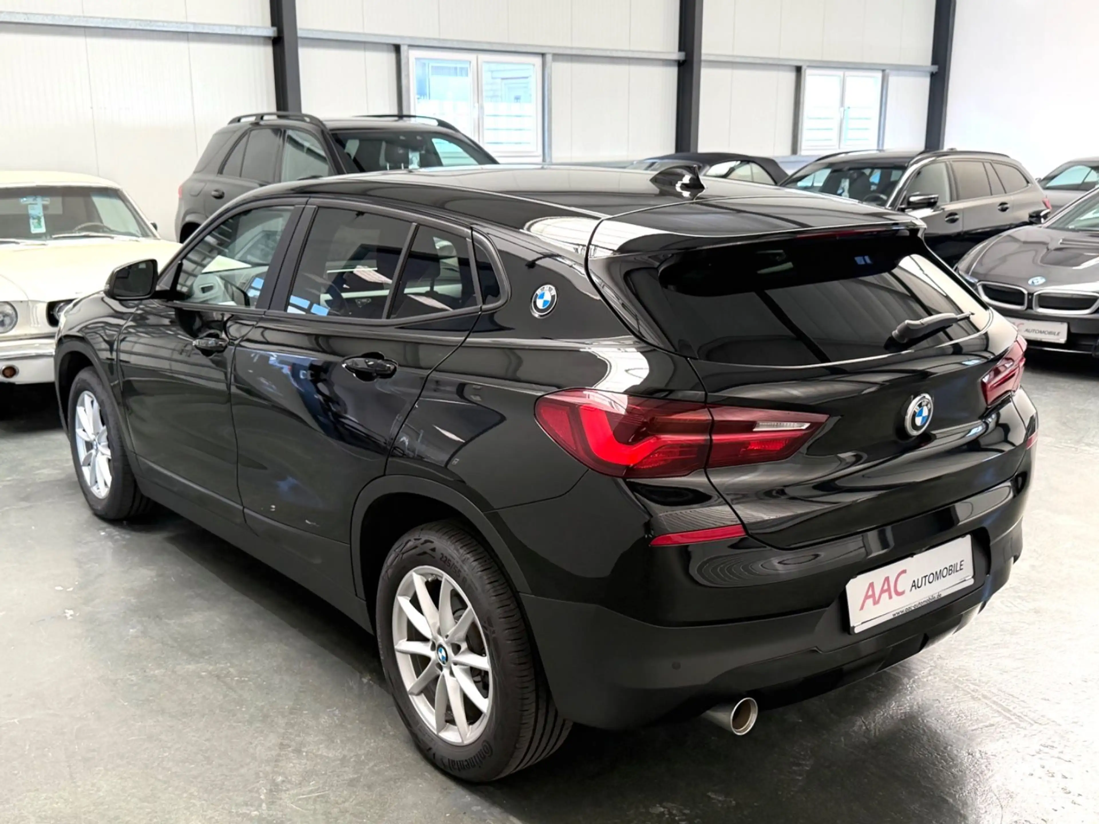 BMW X2 sDrive 18 i Advantage Plus/Pano/KeyLess/Cam — photo 15