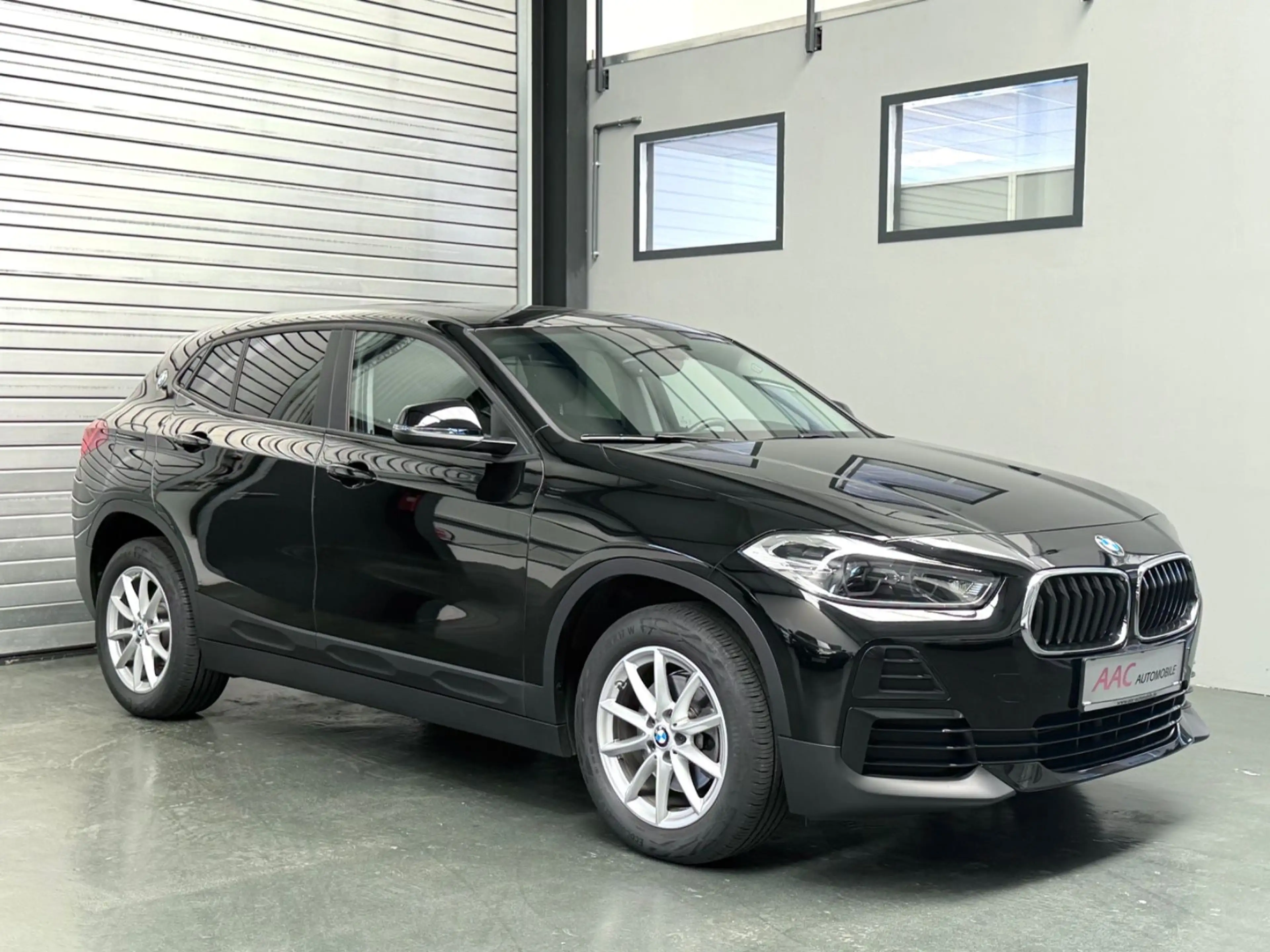 BMW X2 sDrive 18 i Advantage Plus/Pano/KeyLess/Cam