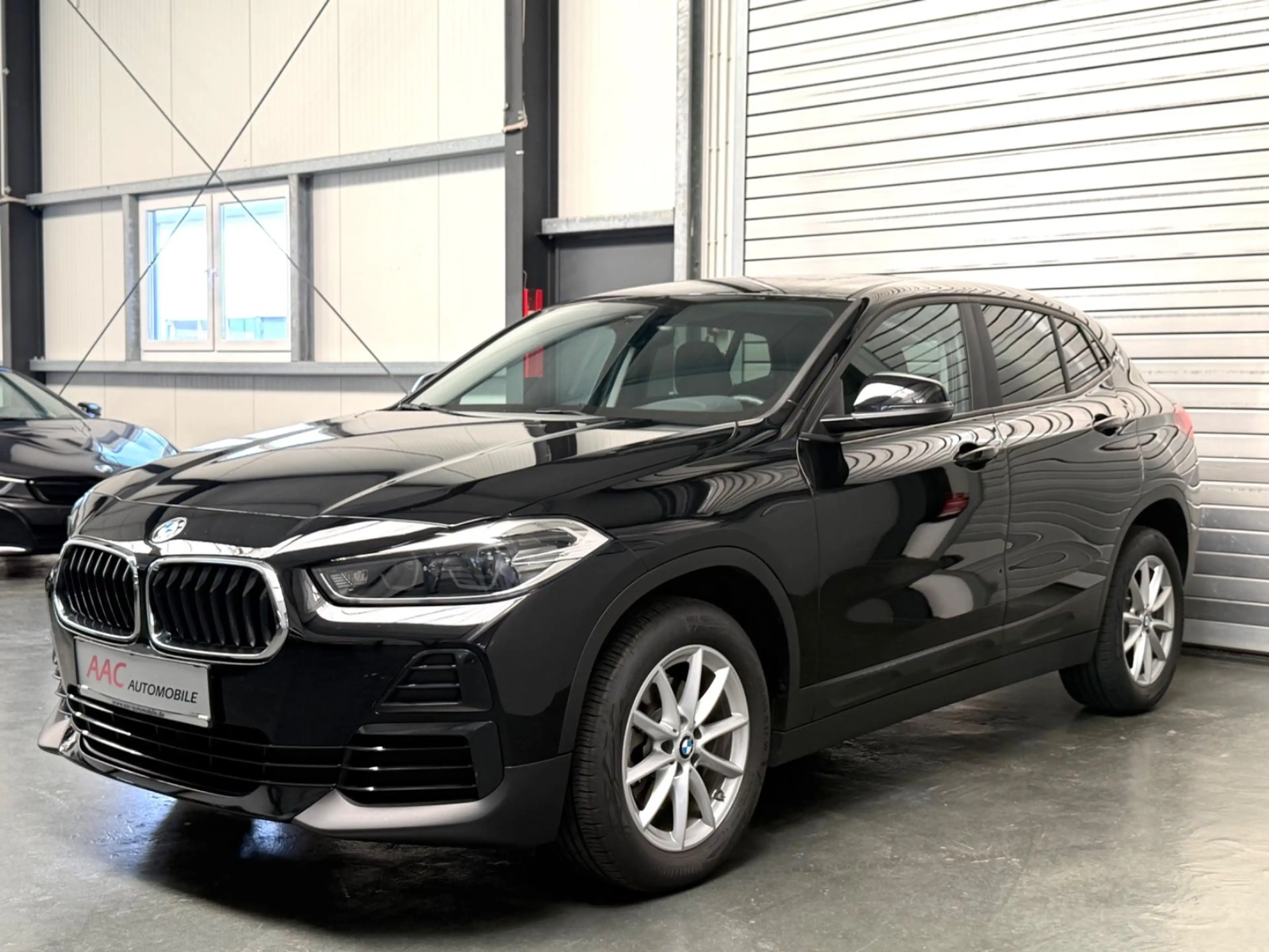 BMW X2 sDrive 18 i Advantage Plus/Pano/KeyLess/Cam — photo 12
