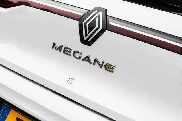 Renault Megane E-Tech view 10
