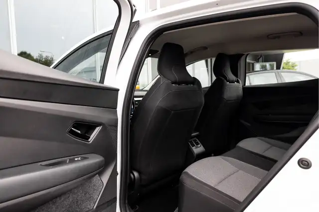 Renault Megane E-Tech view 20