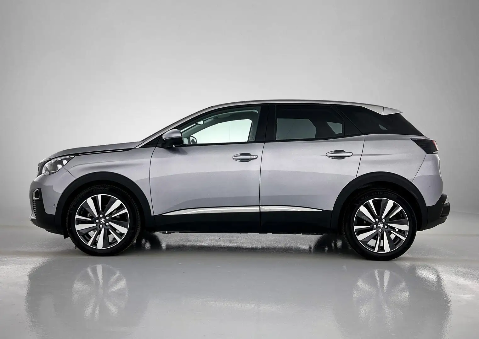 Peugeot 3008 1.2 PureTech Allure | Navigatie | Achteruitrijcame Gris - 2