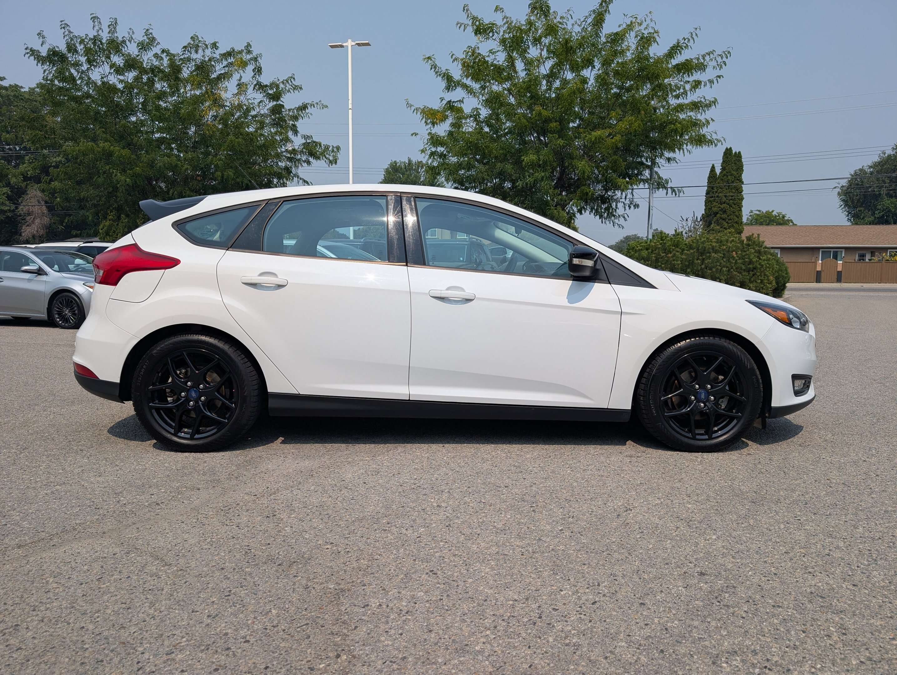 2018 Ford Focus SEL | SUNROOF | LOW KILOMETERS | APPLE CARPLAY | — снимка 1