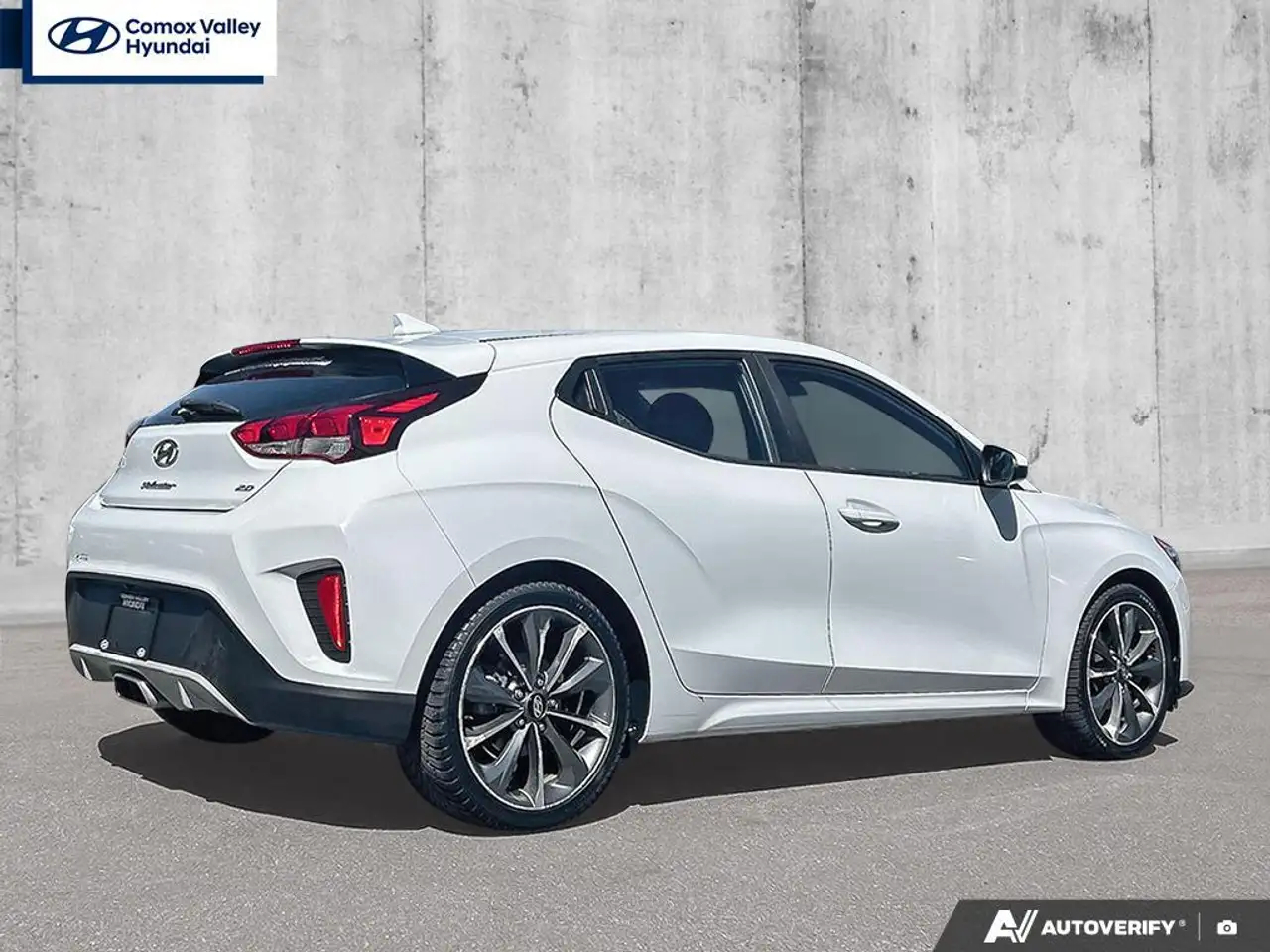 Hyundai VELOSTER снимка Hyundai VELOSTER