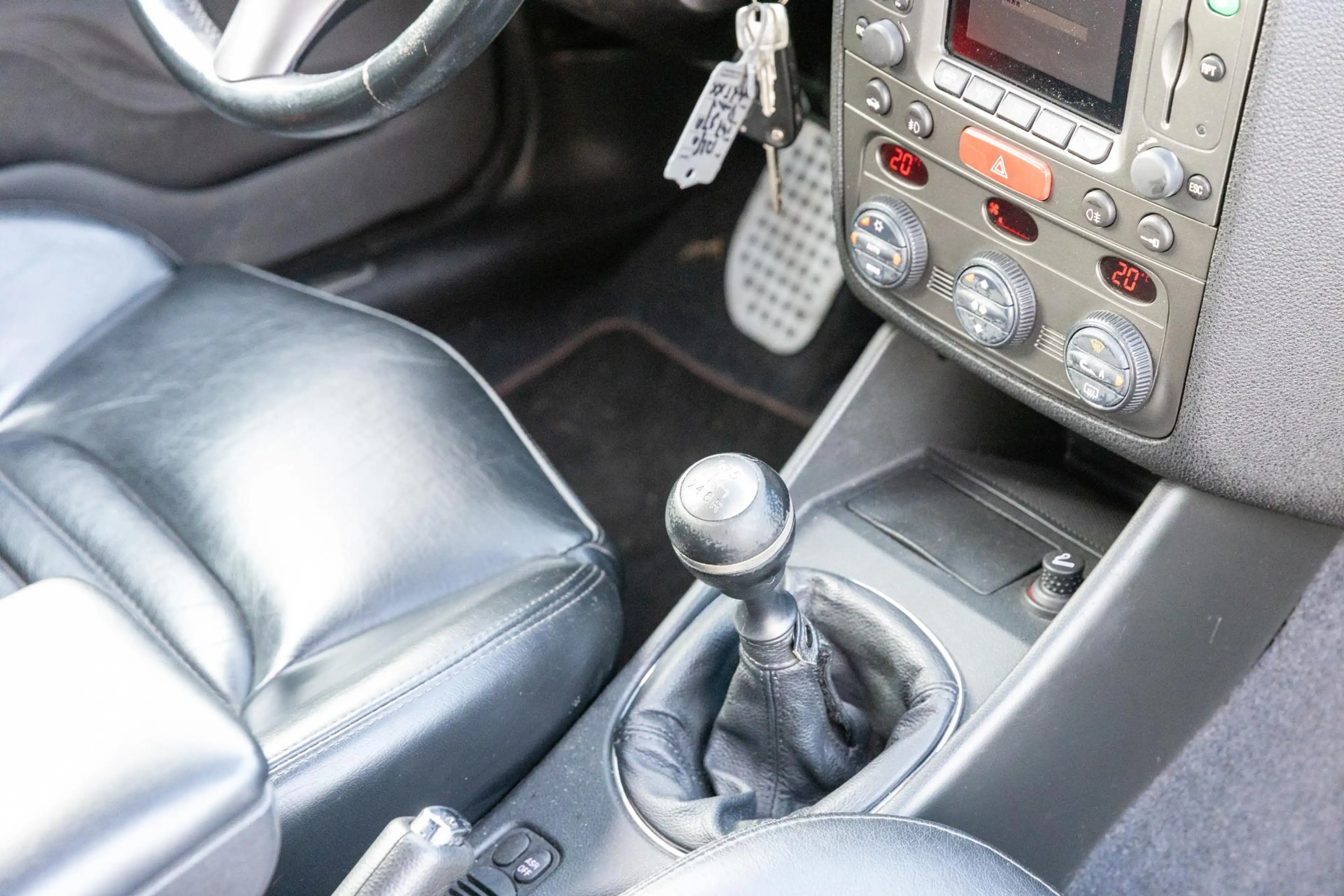 Alfa Romeo 147 3.2 V6 GTA — photo 9