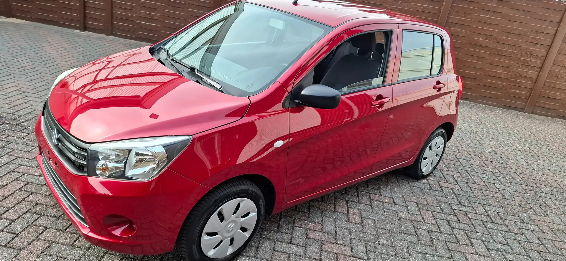 Suzuki Celerio Automaat-Airco-2015-Topstaat. Rood - 1