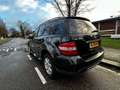 Mercedes-Benz ML 350 crna - thumbnail 3