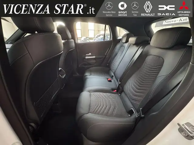Mercedes-Benz GLA view 6