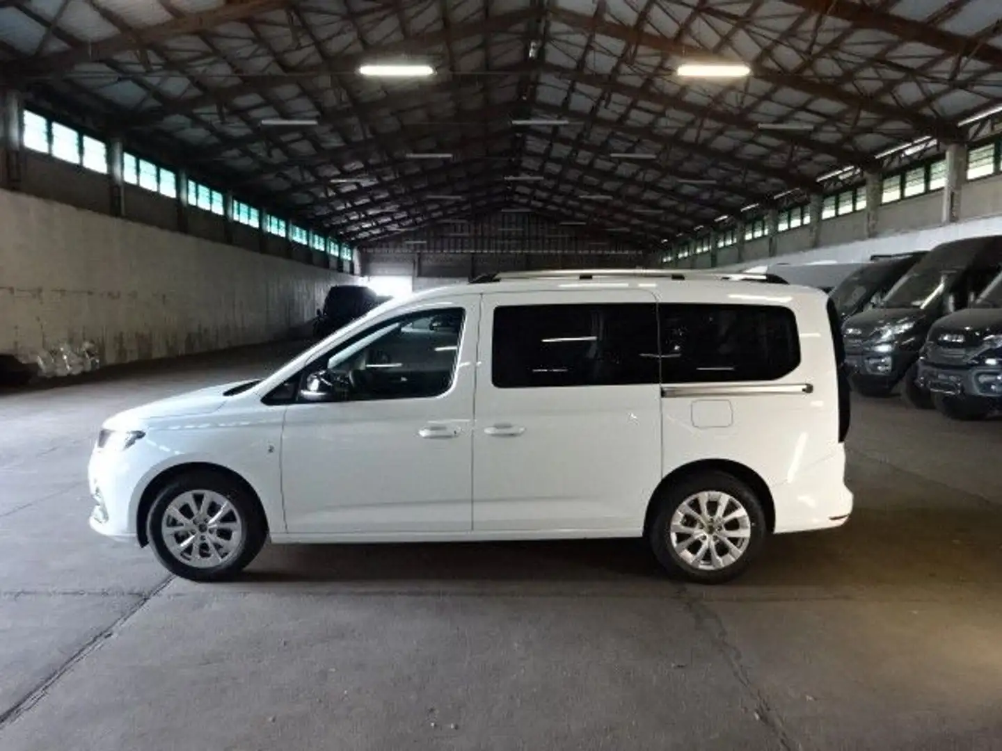 Ford Grand Tourneo Connect Titanium Autom GRA 7Sitzer Белый - 2